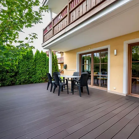 Au Διαμέρισμα